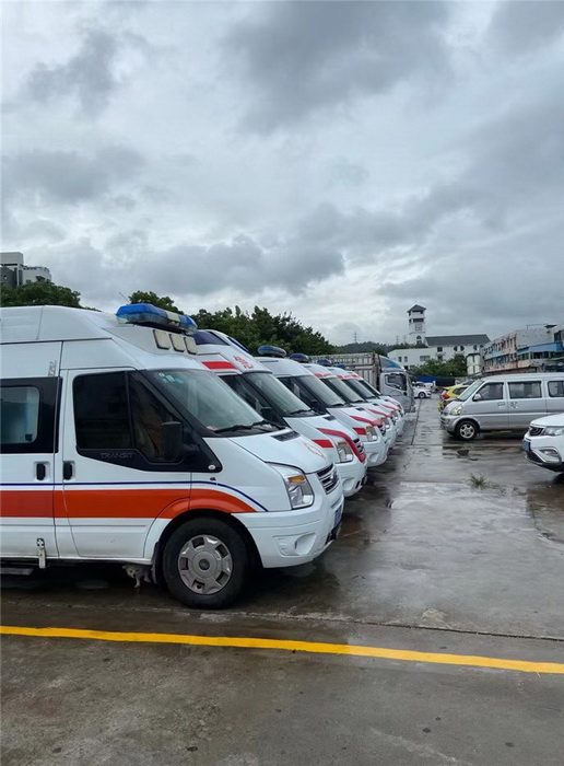 广州出租救护车联系方式