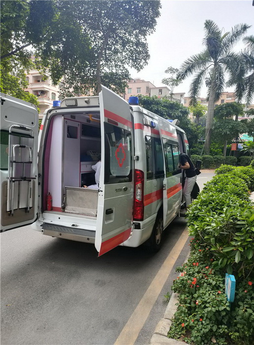 广州出租救护车