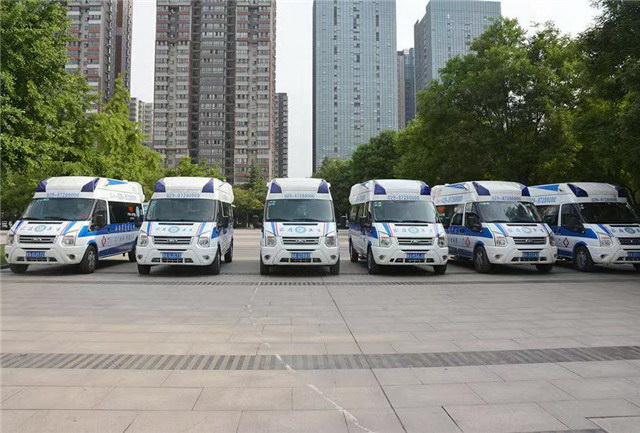 广东省广州市第八人民医院租赁私人救护车转运到江西抚州 救护车出租怎么样