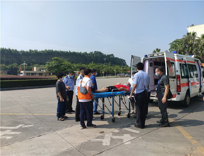 广东省广州市脑科医院荔湾门诊部租赁私人救护车到新疆石河子 救护车如何收费出租
